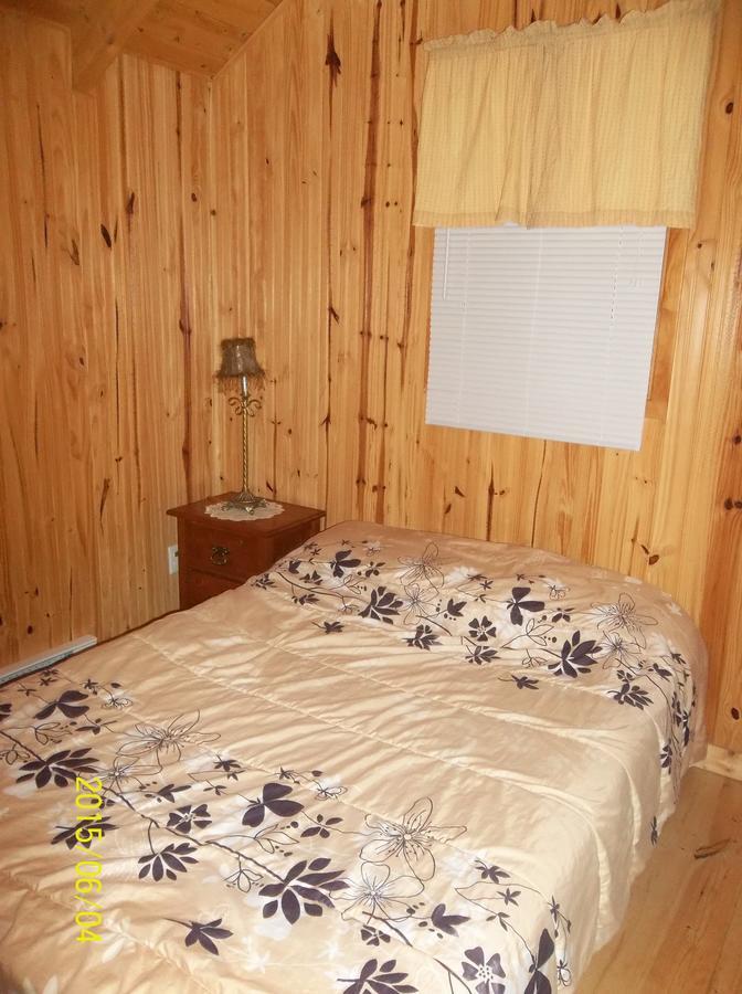 Les Chalets Brise-De-Mer Sainte-Therese-de-Gaspe Kültér fotó